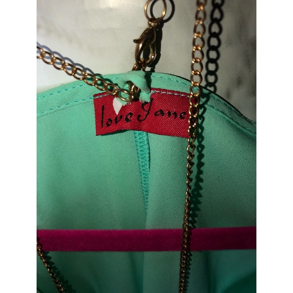 NWOT Plus Size Dressy Shirt W/ Necklace - Picture 6 of 7